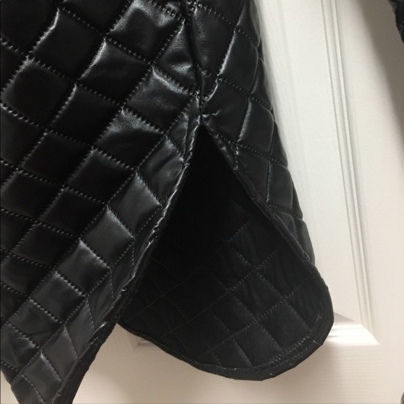 Large Quilted black faux leather asymmetrical zipper 3/4 length fits 8-10 - Picture 3 of 8